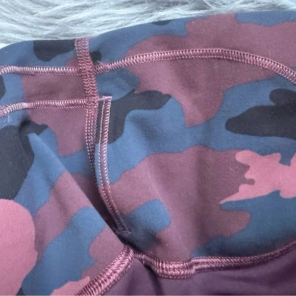 Lululemon 14 Wunder Train High-Rise Tight 28" Heritage 365 Camo Smoky Red Multi - Picture 4 of 6